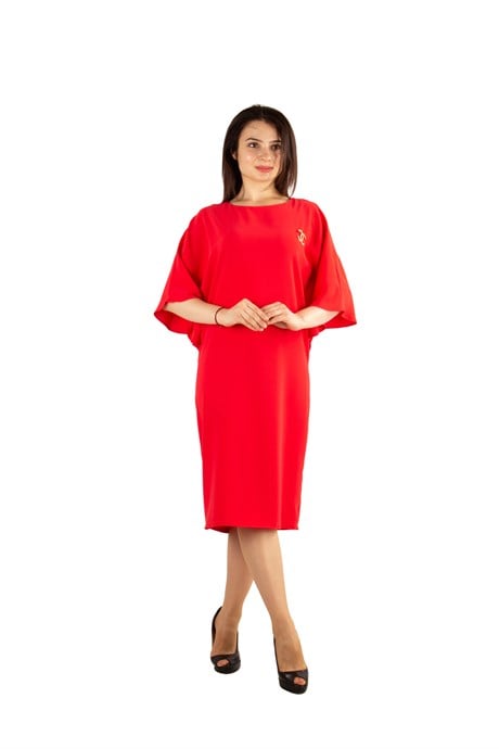 Batwing Plain Big Size Dress With Brooch Detail - Red