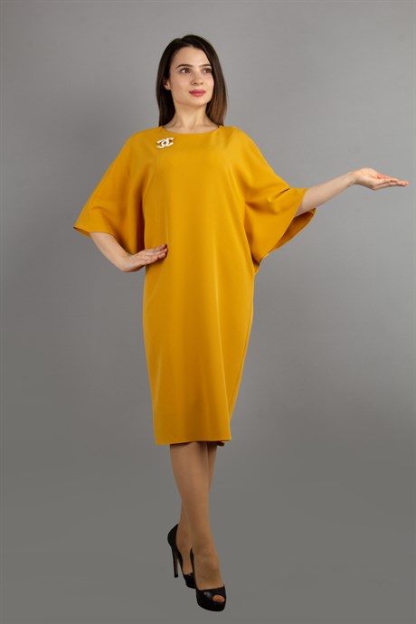 Batwing Plain Big Size Dress With Brooch Detail - Mustard