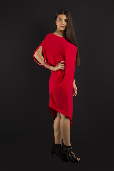 Asymmetric Big Size Dress With Chain Detail on the Sleeve - Red
