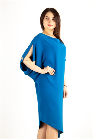 Asymmetric Big Size Dress With Chain Detail on the Sleeve
