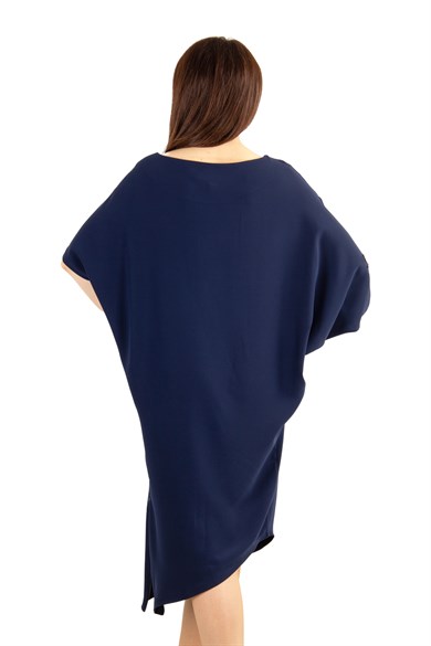Asymmetric Big Size Dress With Chain Detail on the Sleeve - Navy Blue
