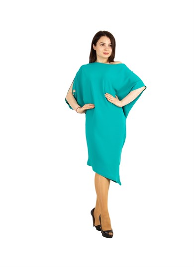 Asymmetric Big Size Dress With Chain Detail on the Sleeve - Benetton Green