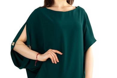 Asymmetric Big Size Dress With Chain Detail on the Sleeve - Emerald Green