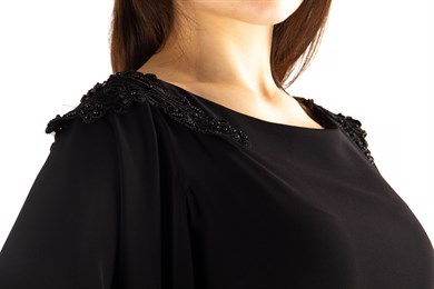 Lace Detailed Shoulder Slit Sleeve Cloak Big Size Dress - Black
