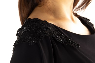 Lace Detailed Shoulder Slit Sleeve Cloak Dress - Black