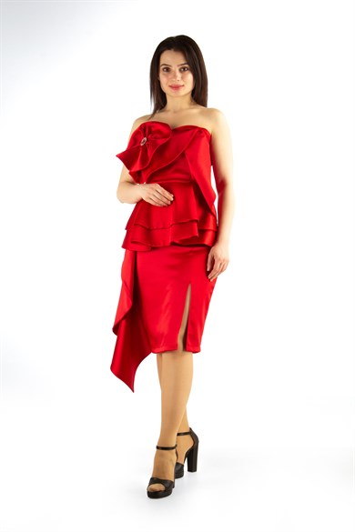 Off The Shoulder Ruffle Peplum Satin Dress With Big Flower Detail - Red