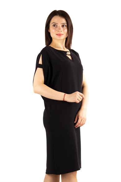 Pearl Brooch Detailed Cold Shoulder Big Size Dress - Black