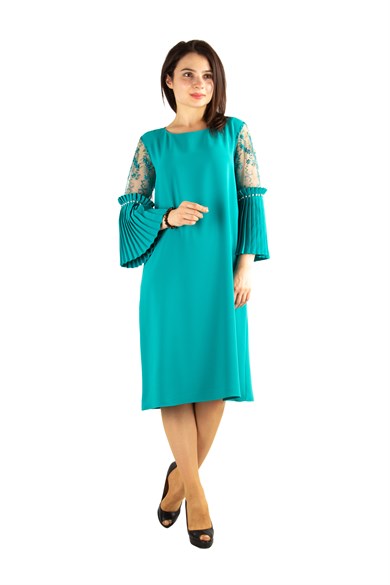 Pleated Sleeve Cuff Big Size Dress With Stone And Lace Detail - Benetton Green
