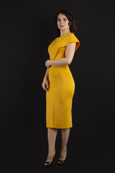 Sleeveless Peplum Scuba Dress With Pearl Belt Detail - Mustard