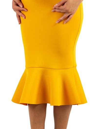 Sleeveless Scuba Dress With Flower Brooch - Mustard
